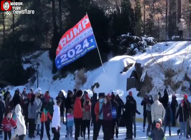 Video :Bringing a Trump 2024 banner to the ice
